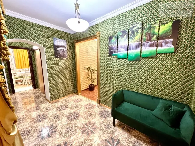 Садовая улица, 335