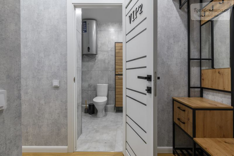 Среднерогатская улица, 13к1