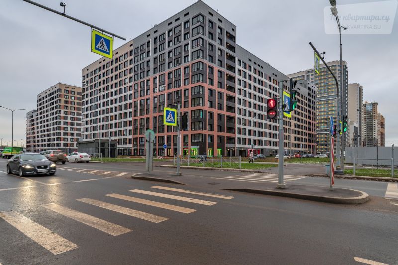 Среднерогатская улица, 13к1