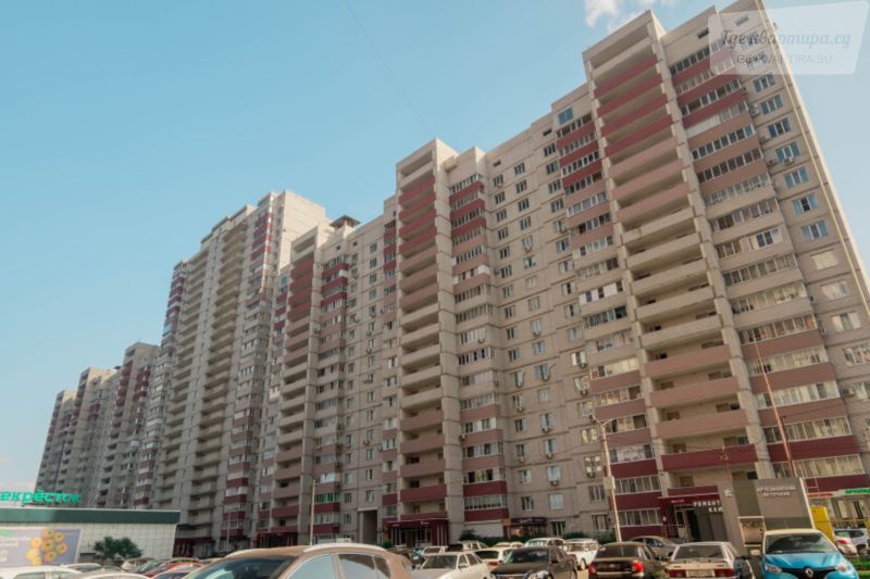 Олимпийский бульвар, 12