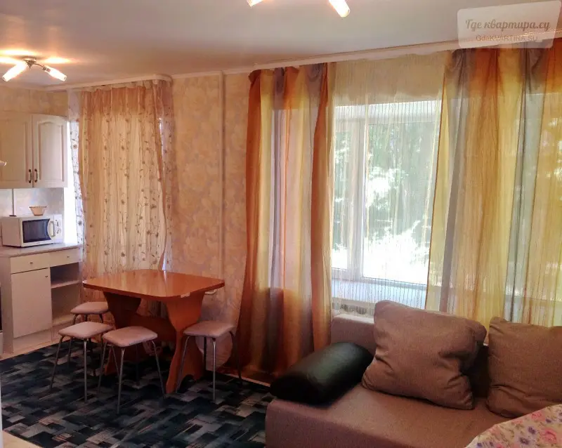 улица Братьев Кадомцевых, 7