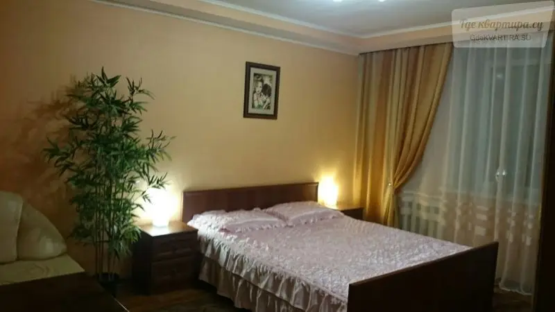 улица Адмирала Макарова, 6